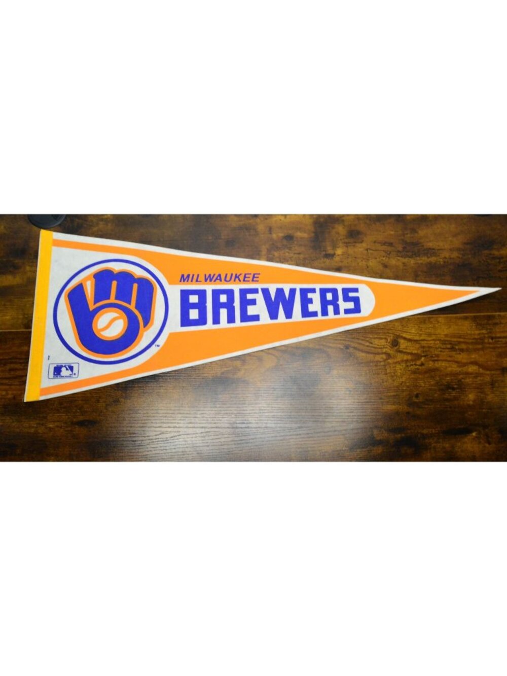 Vintage MLB Milwaukee Brewers pennant Collectible Souvenir 30 inches